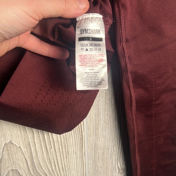 GymShark SWEAT SEAMLESS LEGGINGS Cherry Brown Size Small Like New - Picture 5 of 7